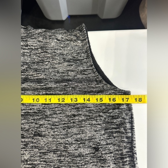 Rag & Bone Women’s Knit Spacedye Mock-Neck Muscle Tee Gray Sz S - Picture 9 of 10